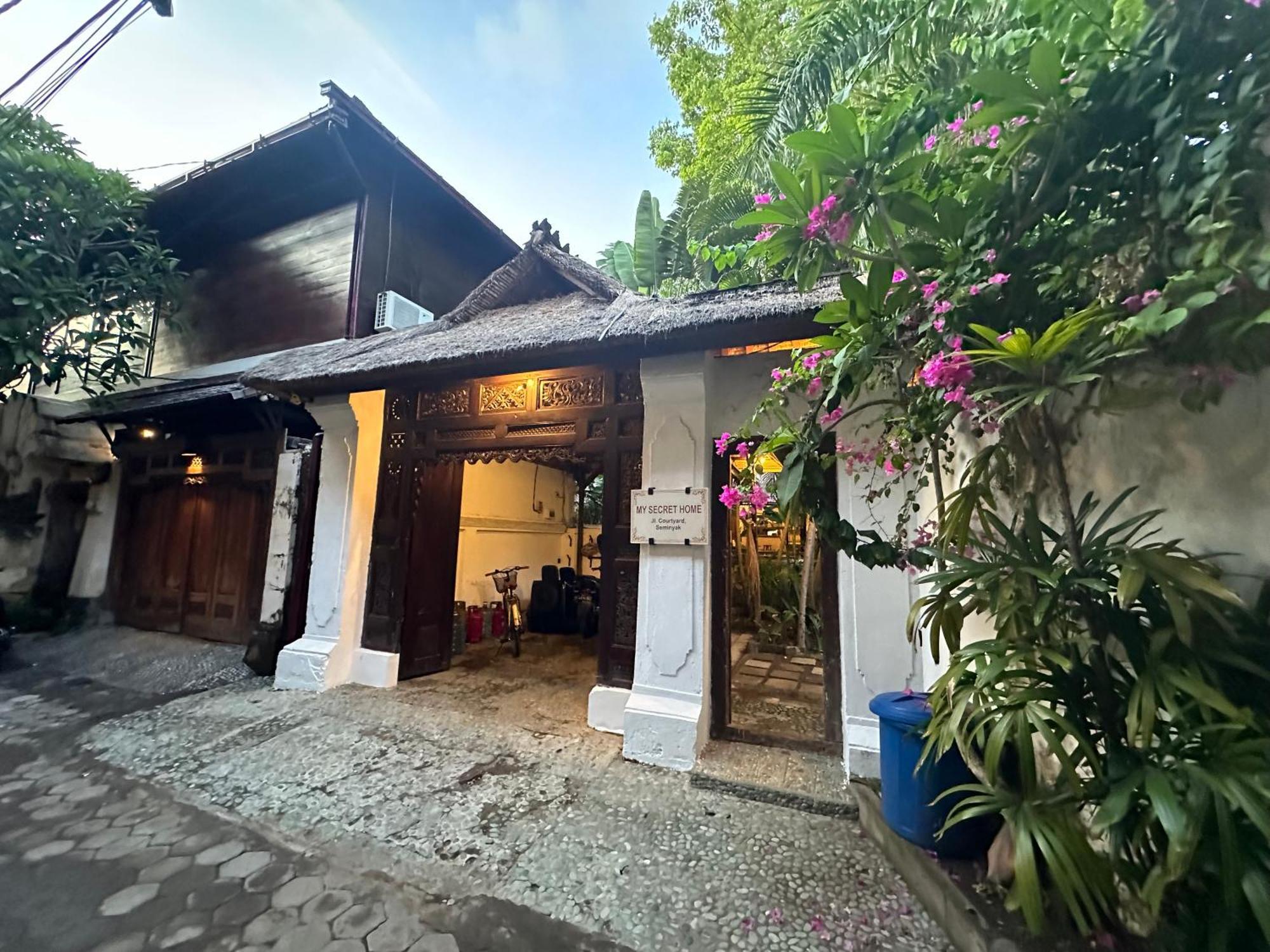 My Secret Home Seminyak  Exterior photo